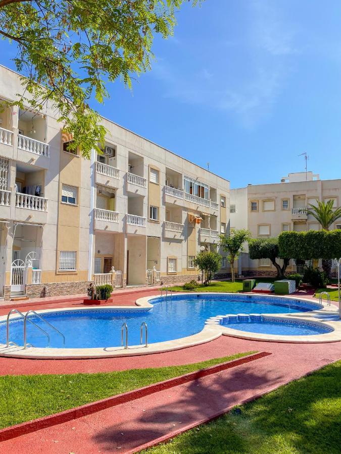 P.S. Apartment Torrevieja Buitenkant foto